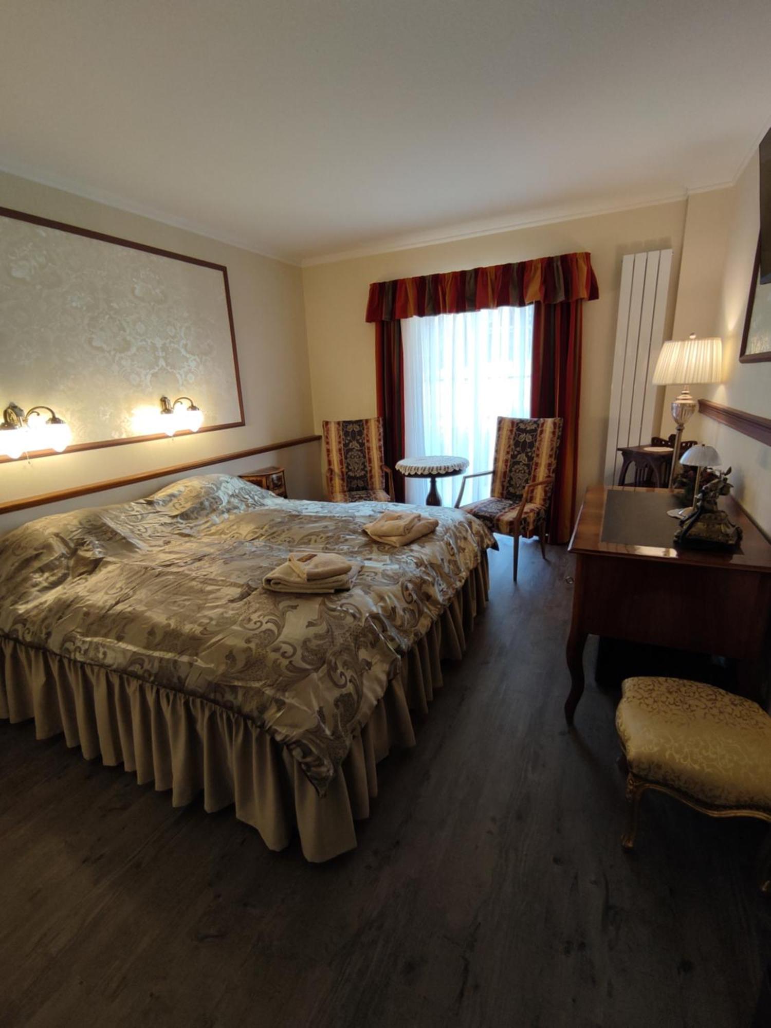 Pilgrims Inn Kreischa Ngoại thất bức ảnh