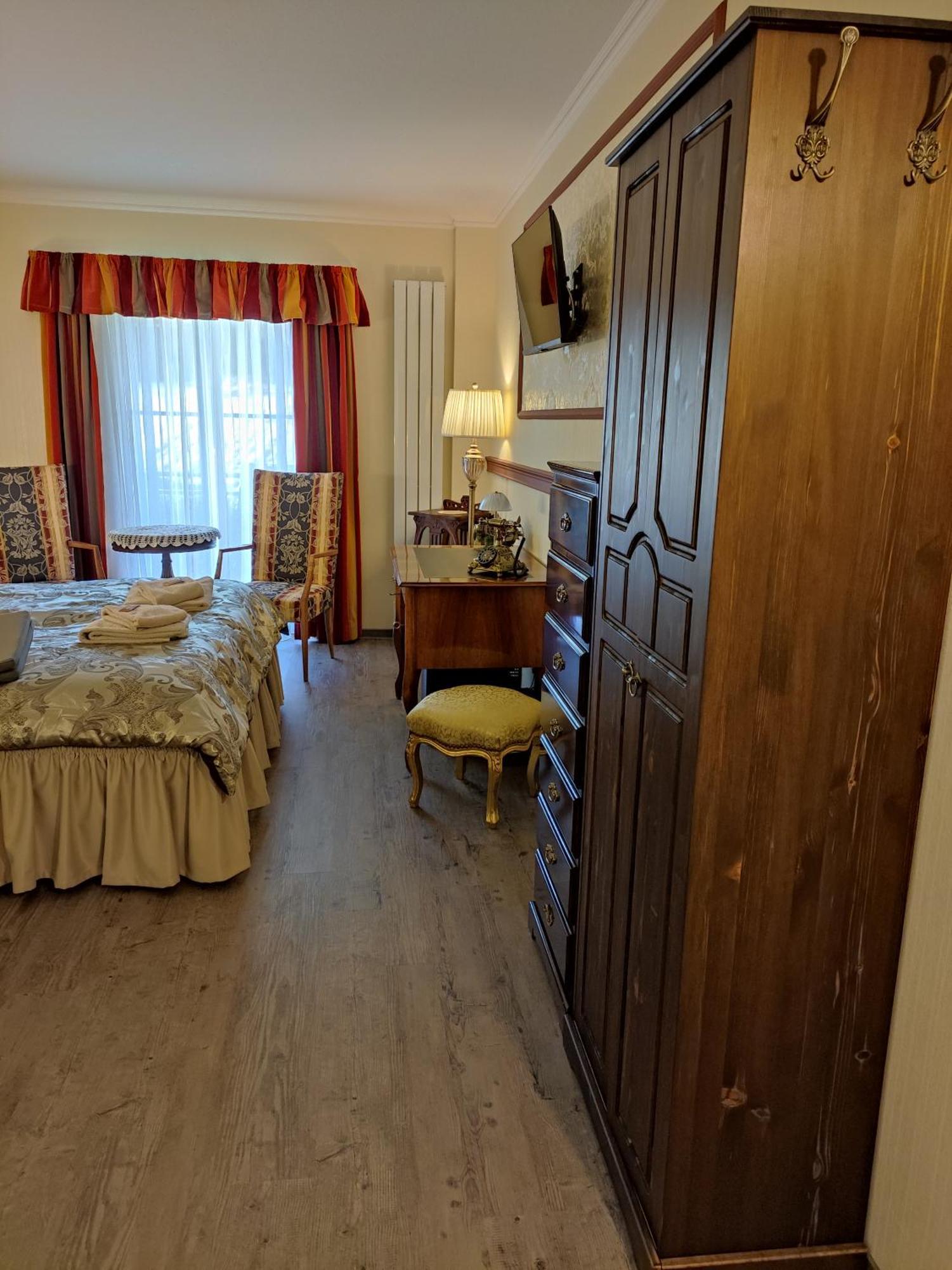 Pilgrims Inn Kreischa Ngoại thất bức ảnh