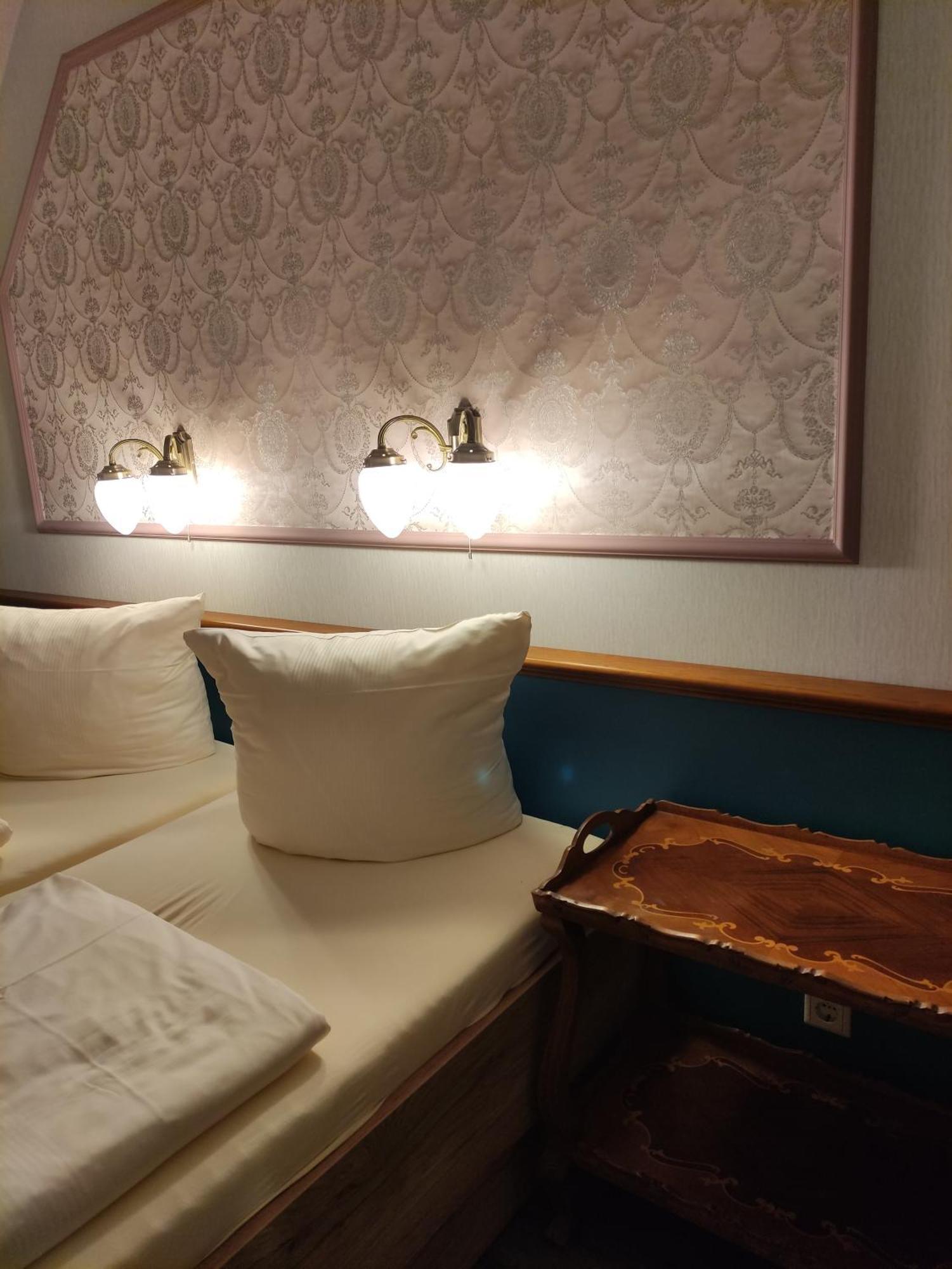 Pilgrims Inn Kreischa Ngoại thất bức ảnh